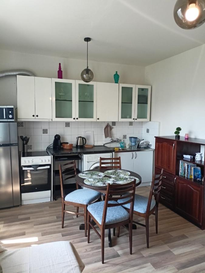 Welcome To Daisy Sunny Place! Apartment Varna Exterior photo